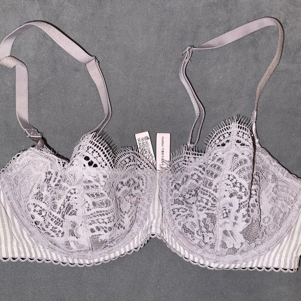 Victoria’s Secret Wicked Unlined Uplift Bra